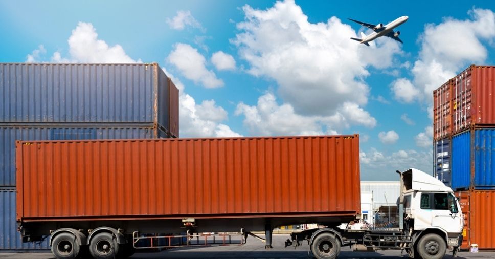 Tipos de modais para transporte de cargas: qual é o ideal para o seu negócio?